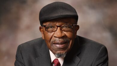 Джон М. Перкинс